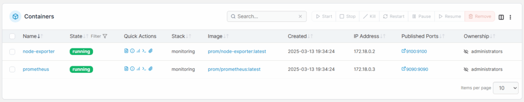 Im Stack monitoring laufen die Docker-Container für Prometheus und NodeExporter.